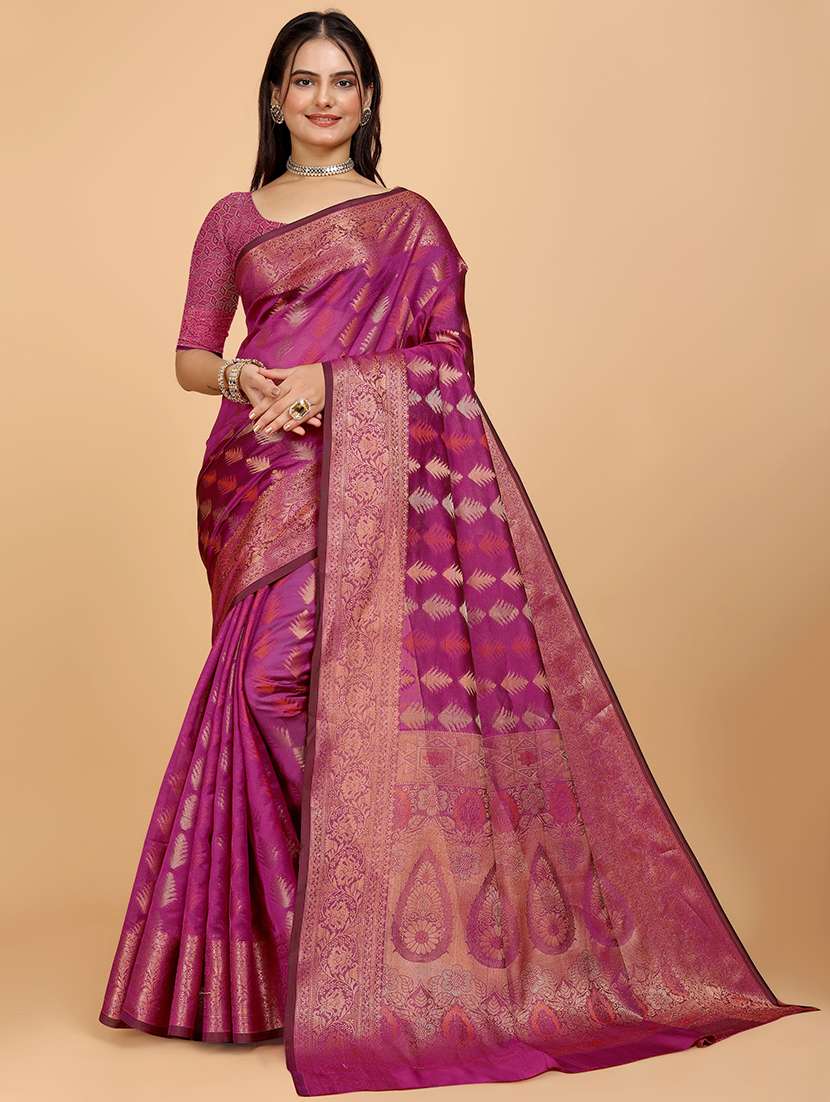 women self design banarasi saree