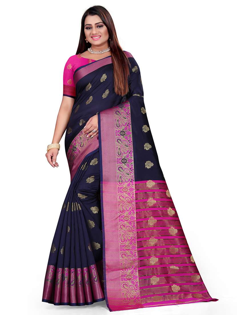 women self design bordered saree