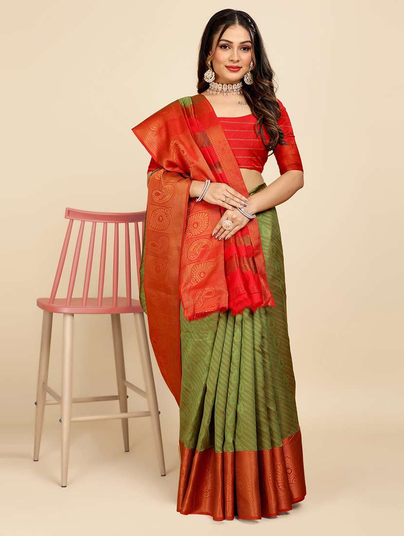 women self design kanjivaram saree