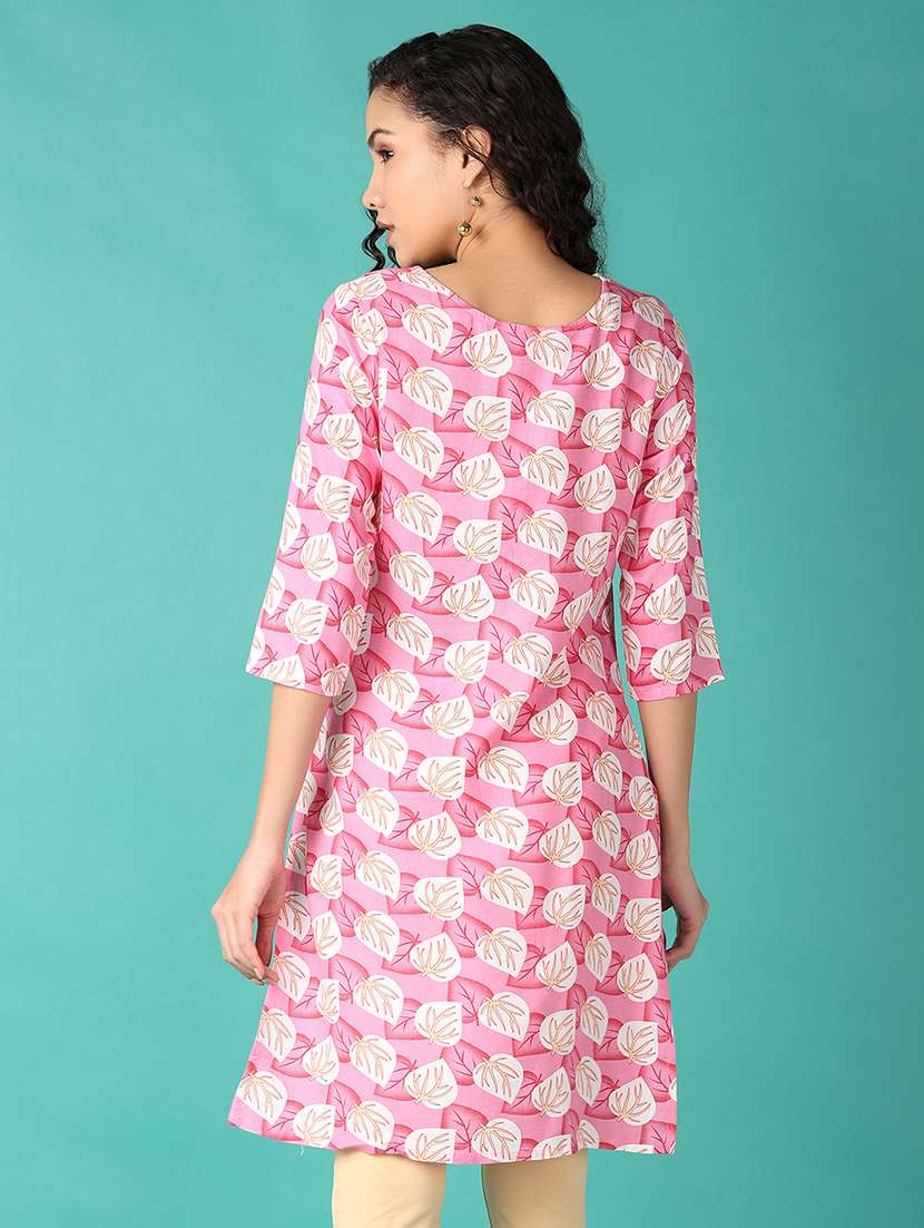 women three quarter sleeve straight kurta - 21545112 -  Standard Image - 3