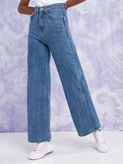 blue cotton jeans - 21547022 -  Standard Image - 0