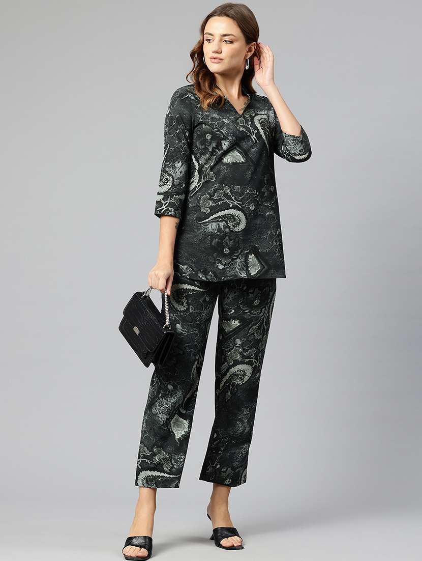 women printed top and trouser co-ord set - 21547522 -  Standard Image - 3