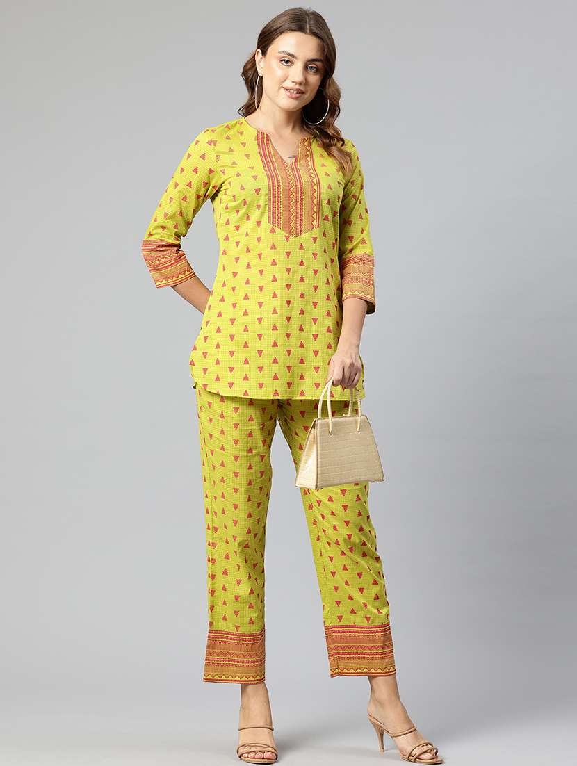 women green printed top and trouser co-ord set - 21547533 -  Standard Image - 3