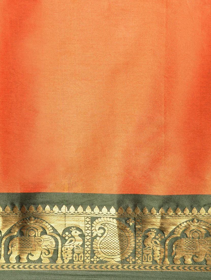 women solid zari bordered saree - 21549815 - Standard Image - 3
