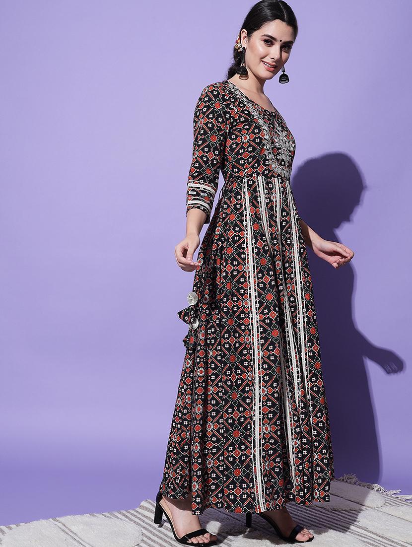 women black printed anarkali kurta - 21549935 - Standard Image - 3