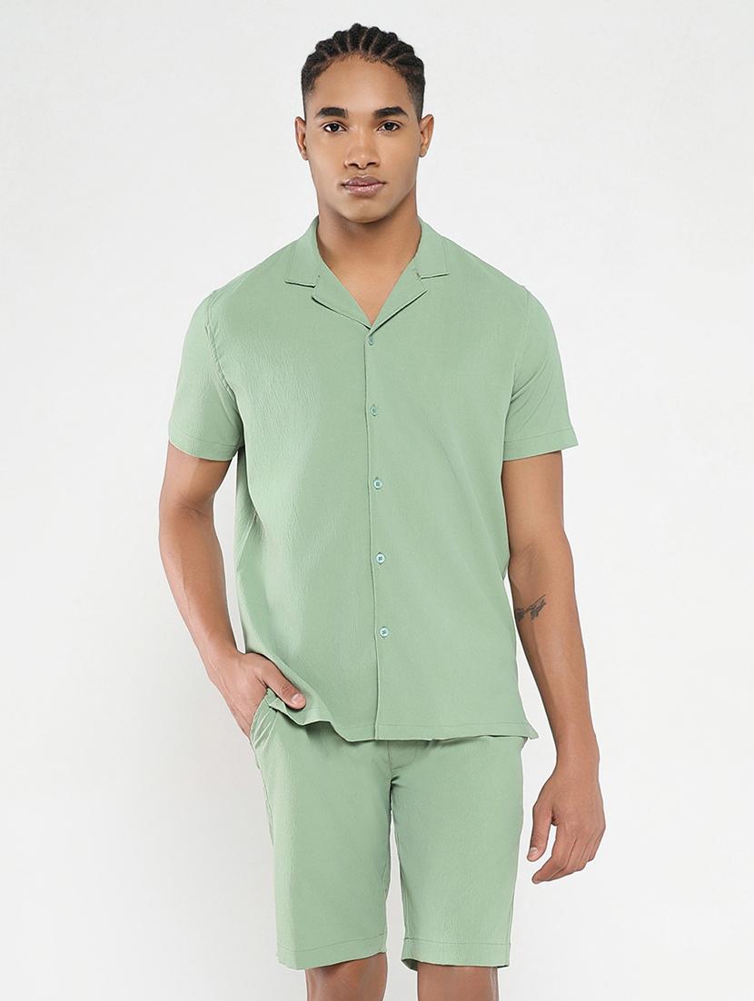 men solid shirt and short co-ord set