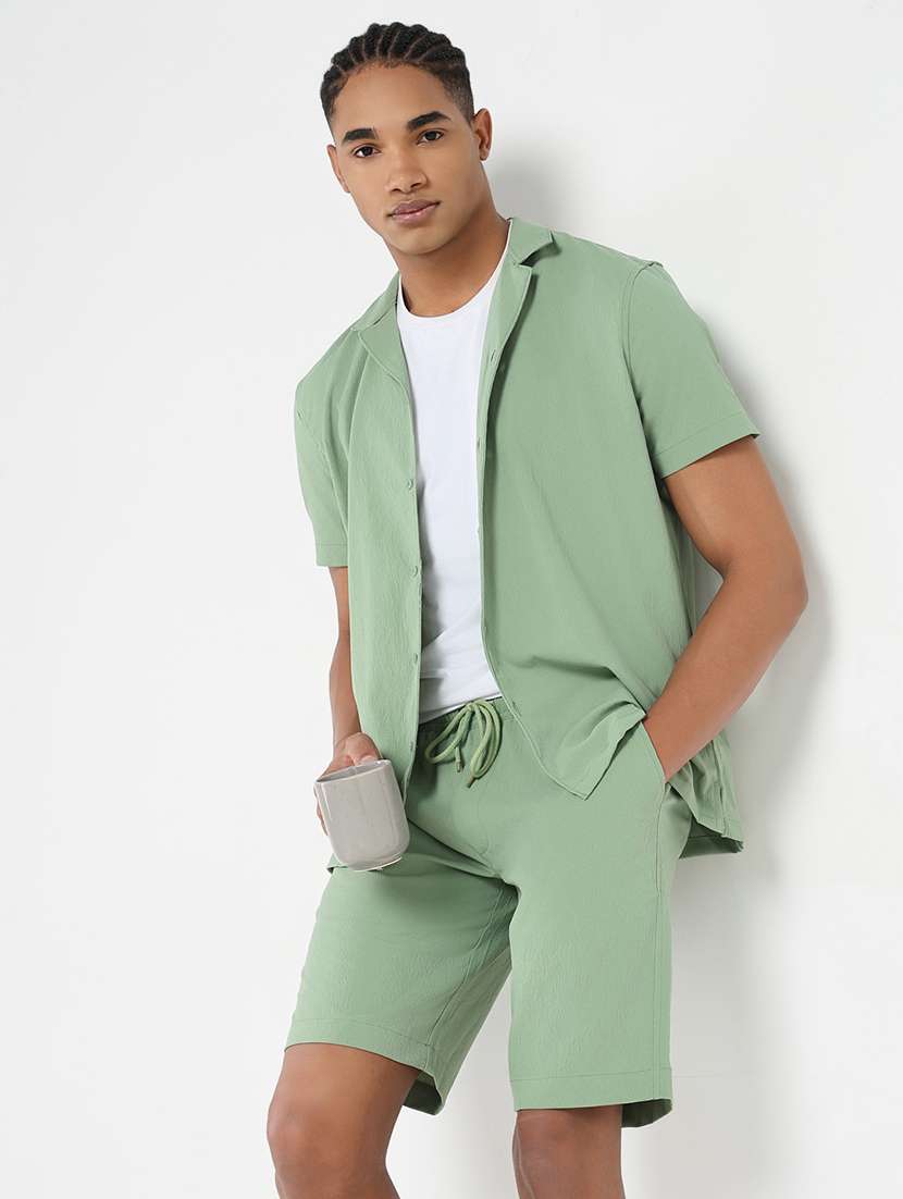 men solid shirt and short co-ord set - 21550161 - Standard Image - 3