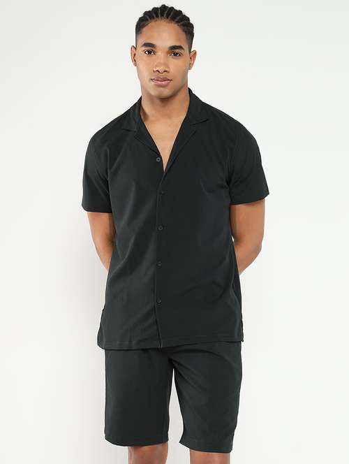 men solid shirt and short co-ord set - 21550162 - Standard Image - 0