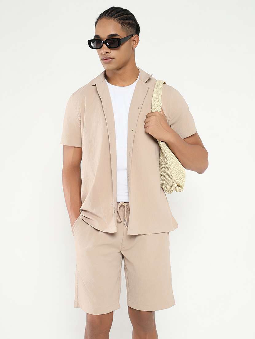 men solid shirt and short co-ord set - 21550166 - Standard Image - 3