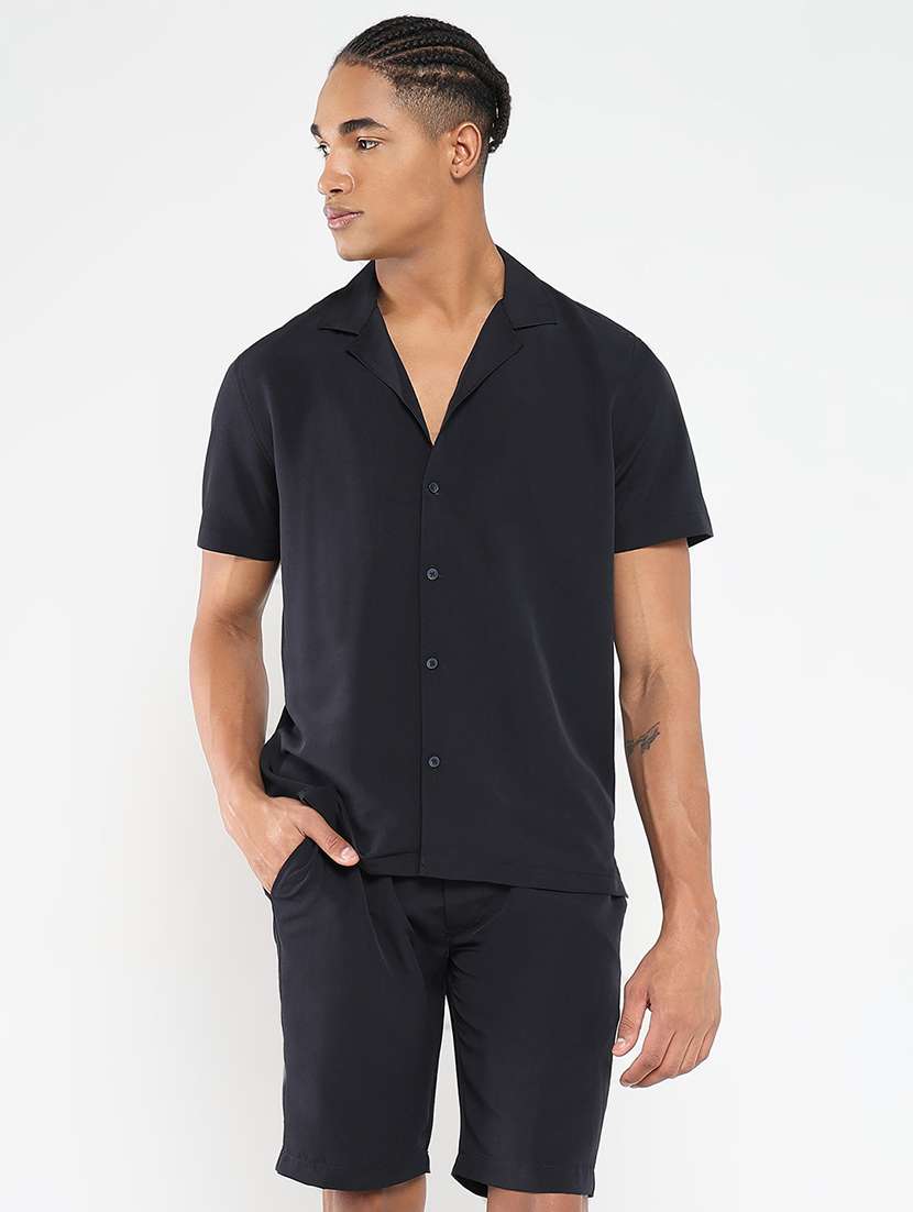 men solid shirt and short co-ord set