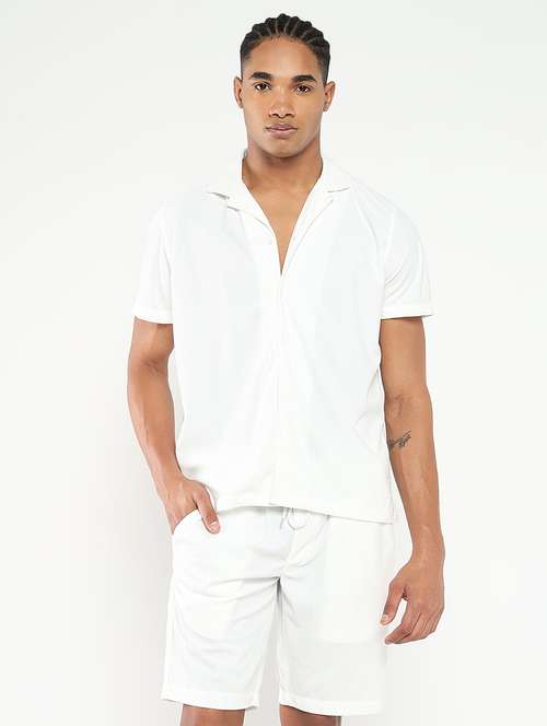 men solid shirt and short co-ord set - 21550182 - Standard Image - 0