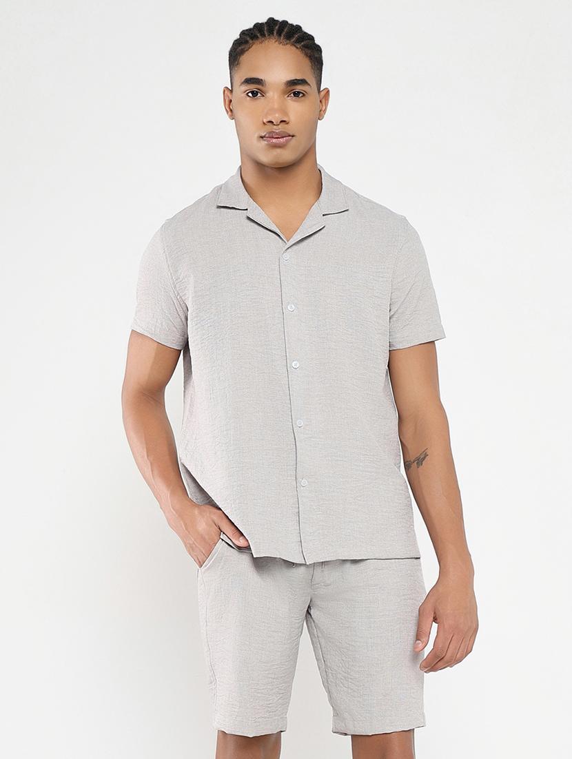 men solid shirt & shorts co-ord set