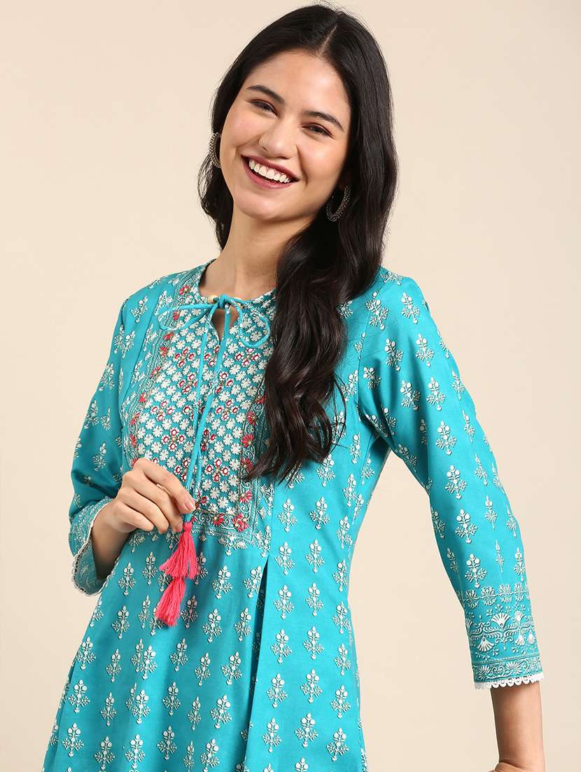 women printed rie-up neck kurta pant set - 21550289 -  Standard Image - 3