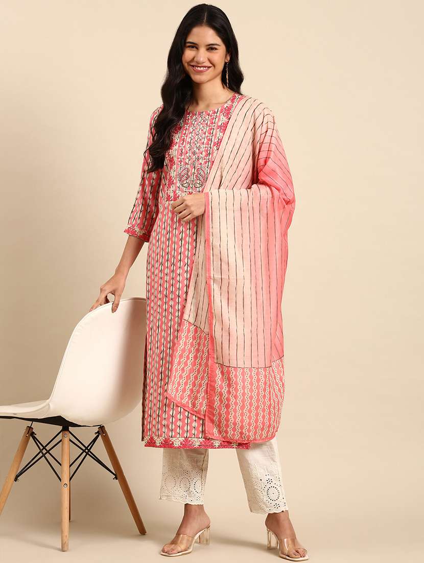 women peach printed kurta pant set with dupatta