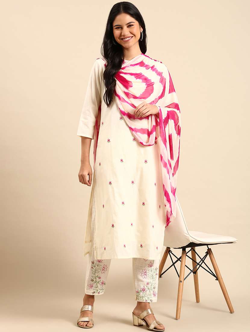 women embroidered kurta pant set with dupatta