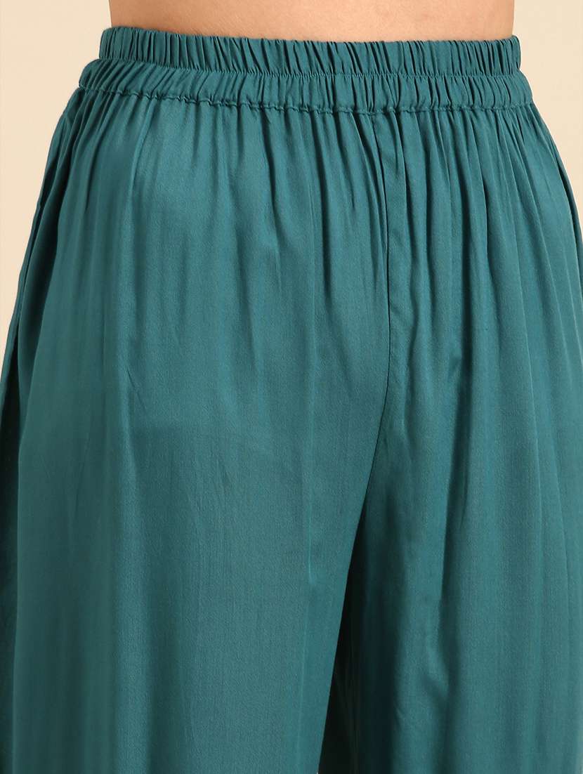 women three quarter sleeve kurta pant with dupatta set - 21550326 -  Standard Image - 5