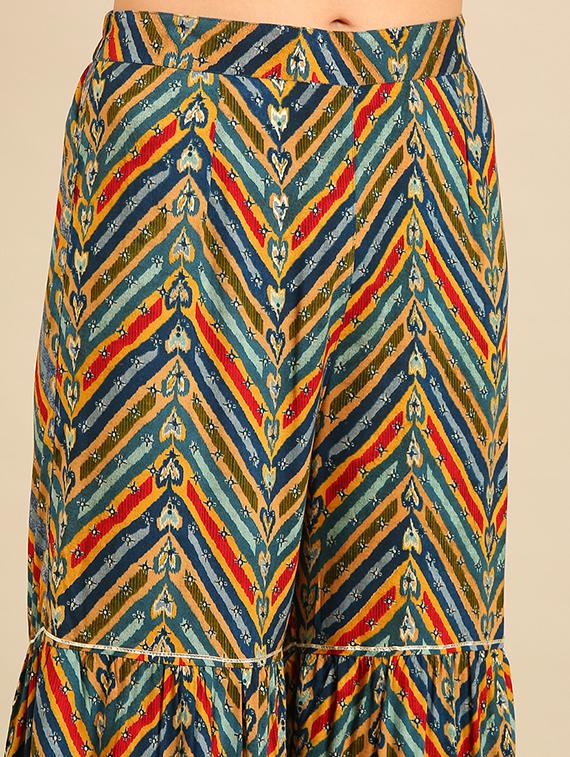 women printed kurta sharara with dupatta set - 21550360 - Standard Image - 5