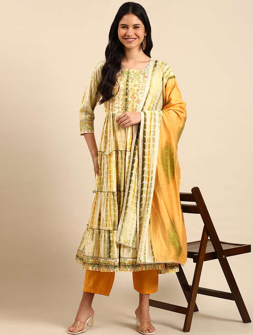 women three quarter sleeve kurta pant with dupatta set