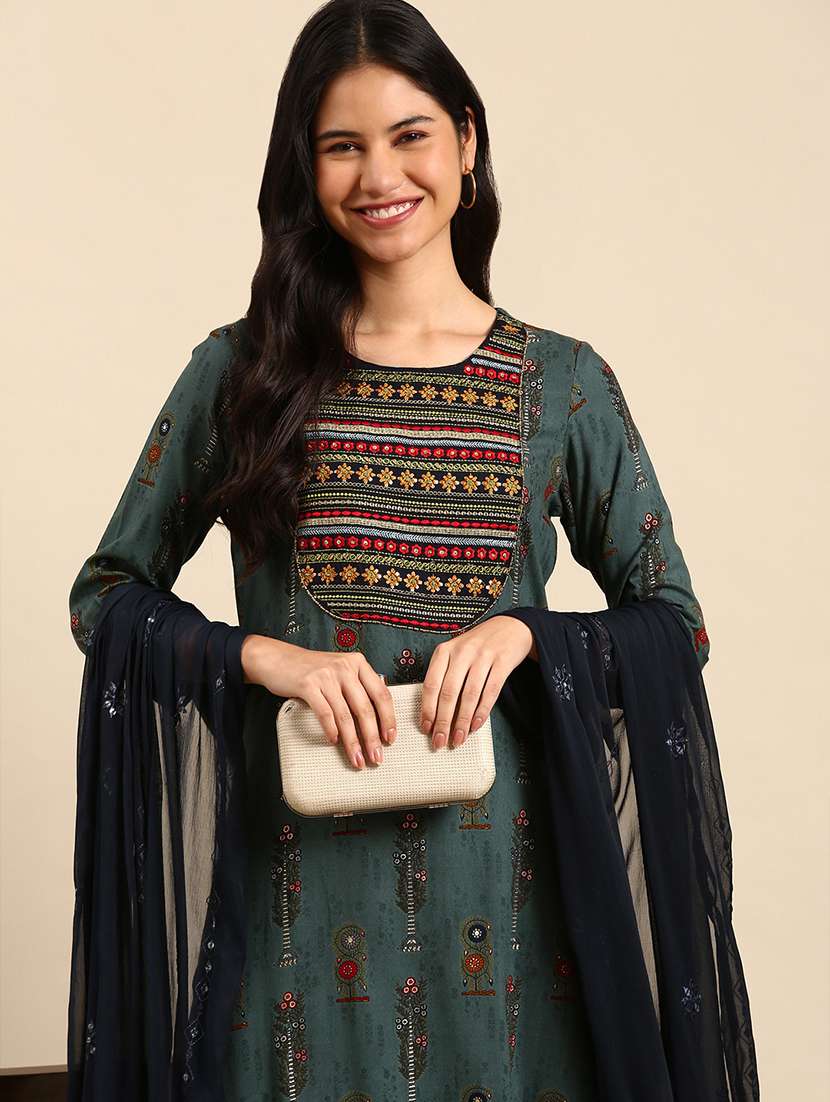 women embroidered kurta palazzo with dupatta set - 21550370 -  Standard Image - 3