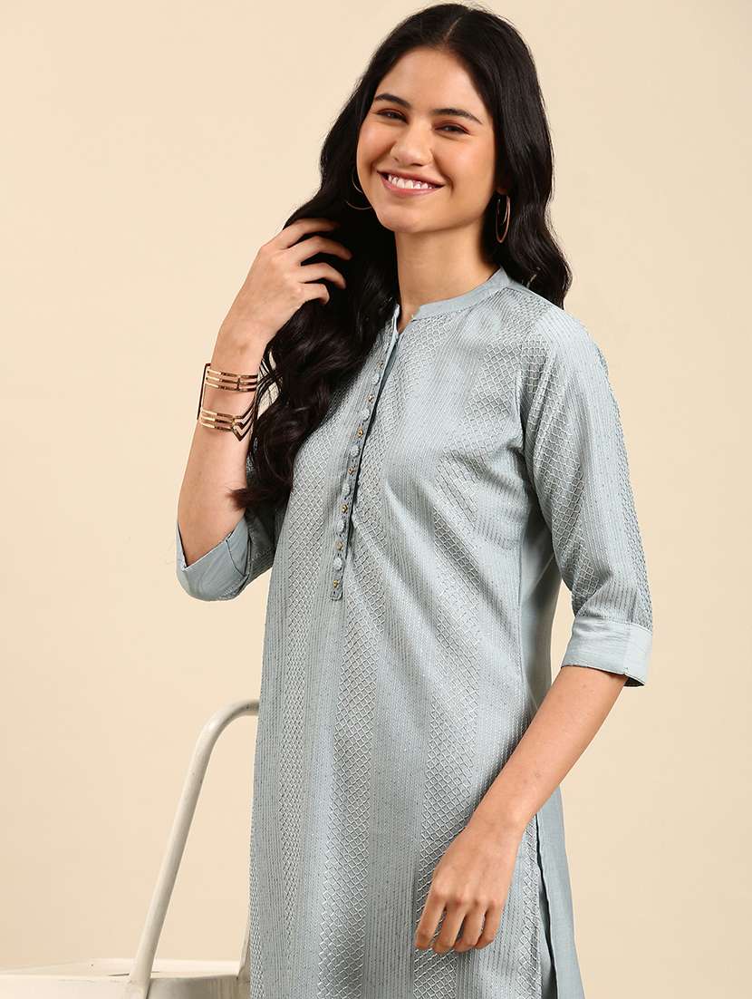 women embroidered mandarin neck kurta pant set - 21550379 -  Standard Image - 3