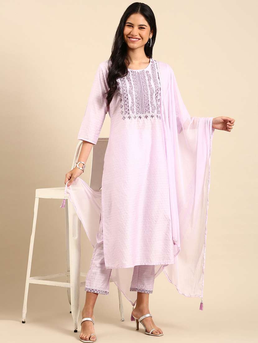 women lavender embroidered kurta pant set with dupatta