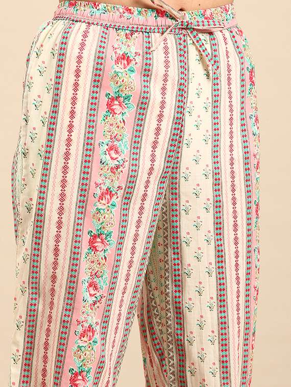 women pink floral printed kurta pant set with dupatta - 21550385 -  Standard Image - 5