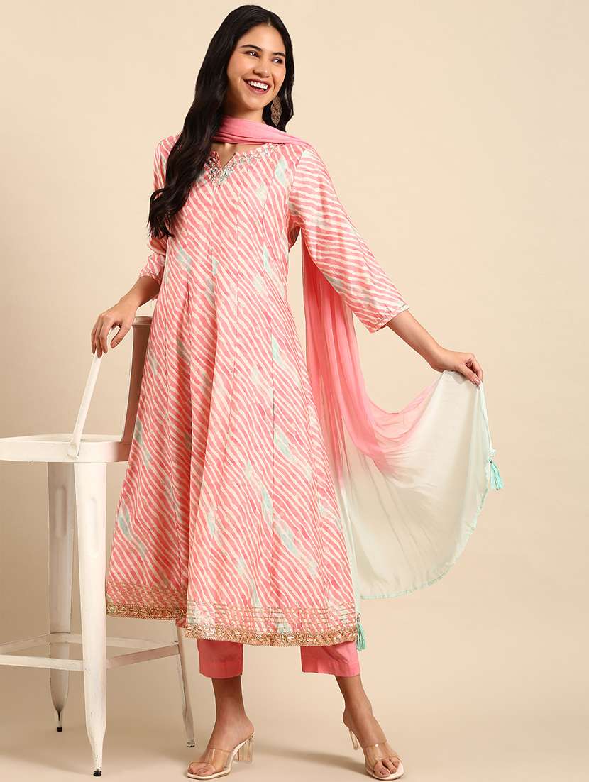 women three quarter sleeve kurta pant with dupatta set - 21550395 -  Zoom Image - 0