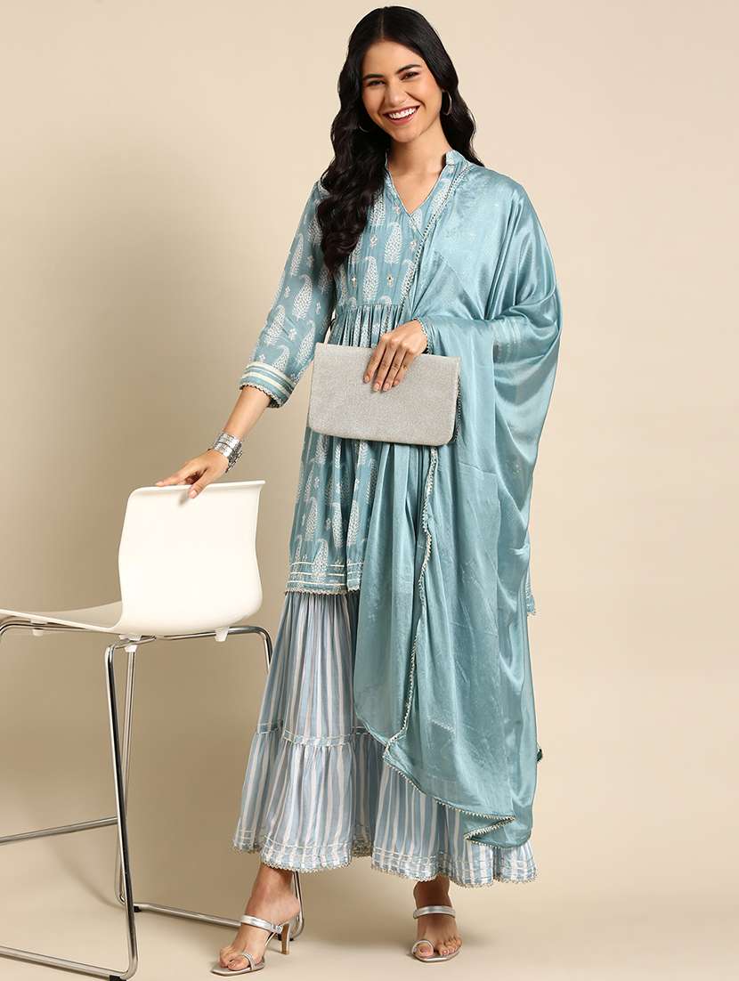women paisley kurta palazzo set with dupatta