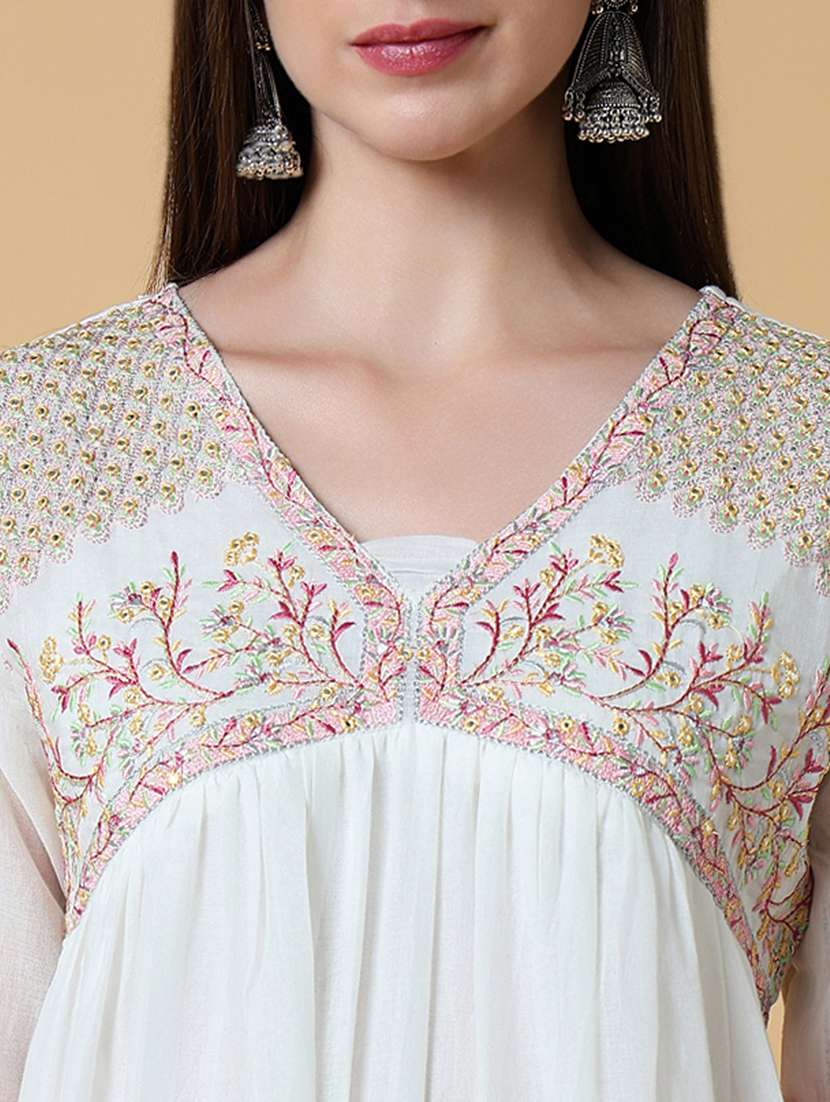 women three quarter sleeve kurta pant with dupatta set - 21550403 -  Standard Image - 5