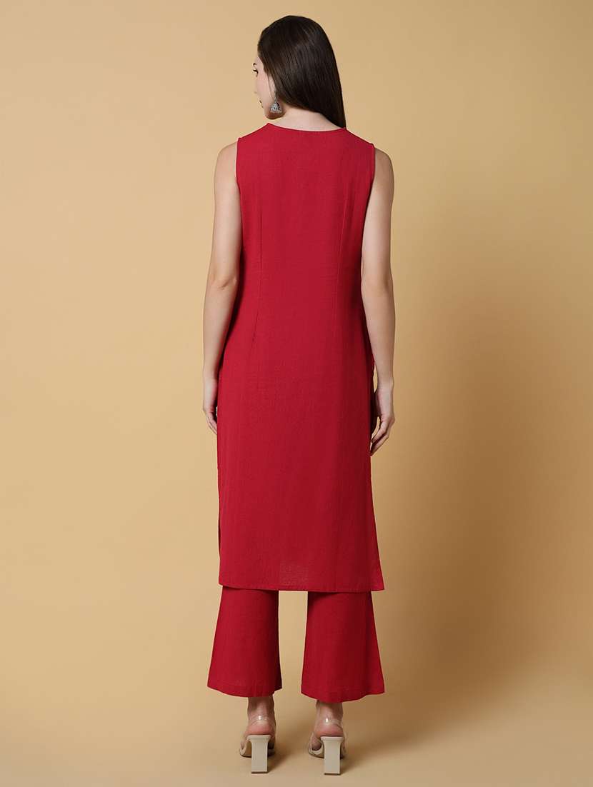 Women Red Solid Kurta Pant Set - 21550431 -  Standard Image - 3