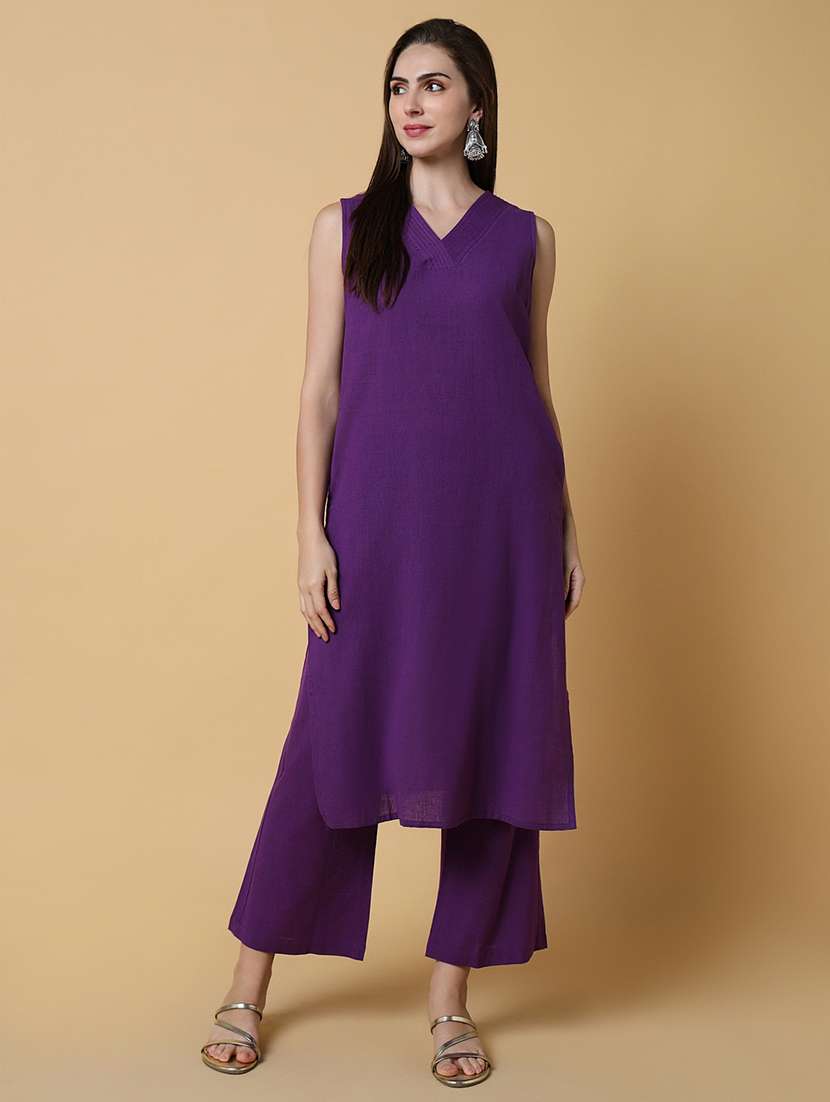 Women Purple Solid V-neck Kurta Pant Set - 21550432 -  Standard Image - 3