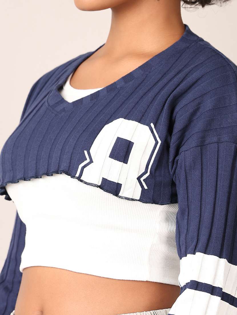 women printed long sleeves crop t-shirt - 21550566 -  Standard Image - 5