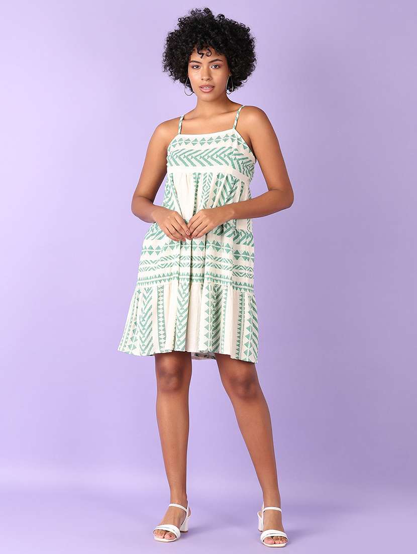 women off whited printed sleeveless tiered dress