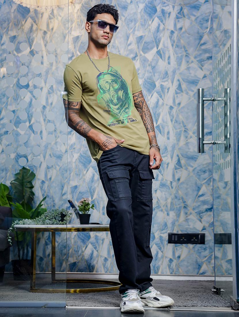 men front print short sleeve t-shirt - 21552864 - Standard Image - 3
