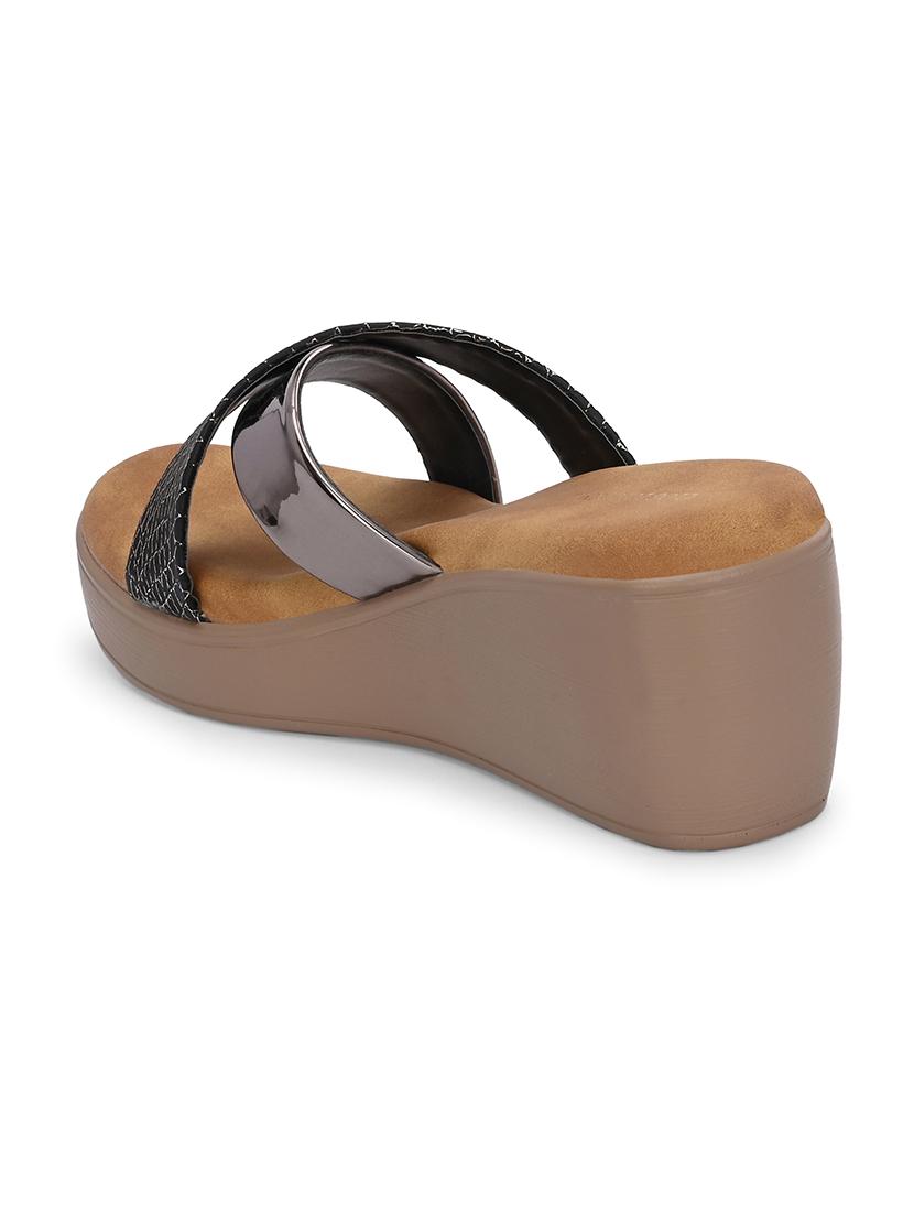 women solid slip on wedges - 21553035 - Standard Image - 3