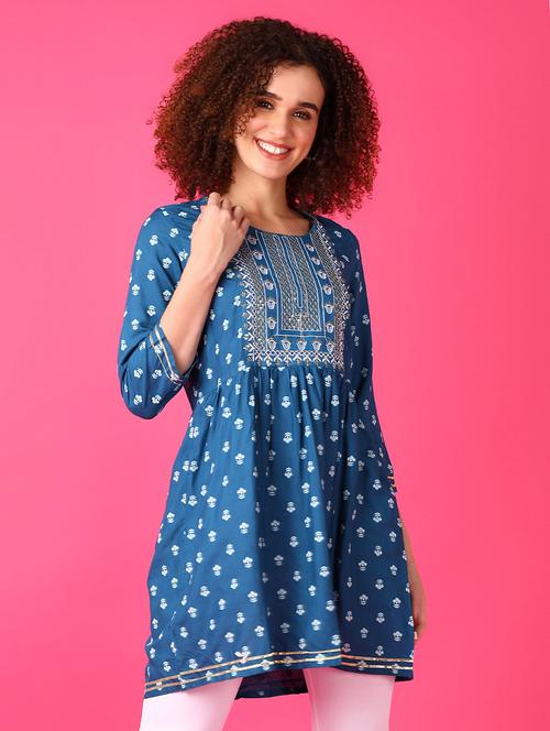 women three quarter sleeve flared kurti - 21553374 - Standard Image - 0