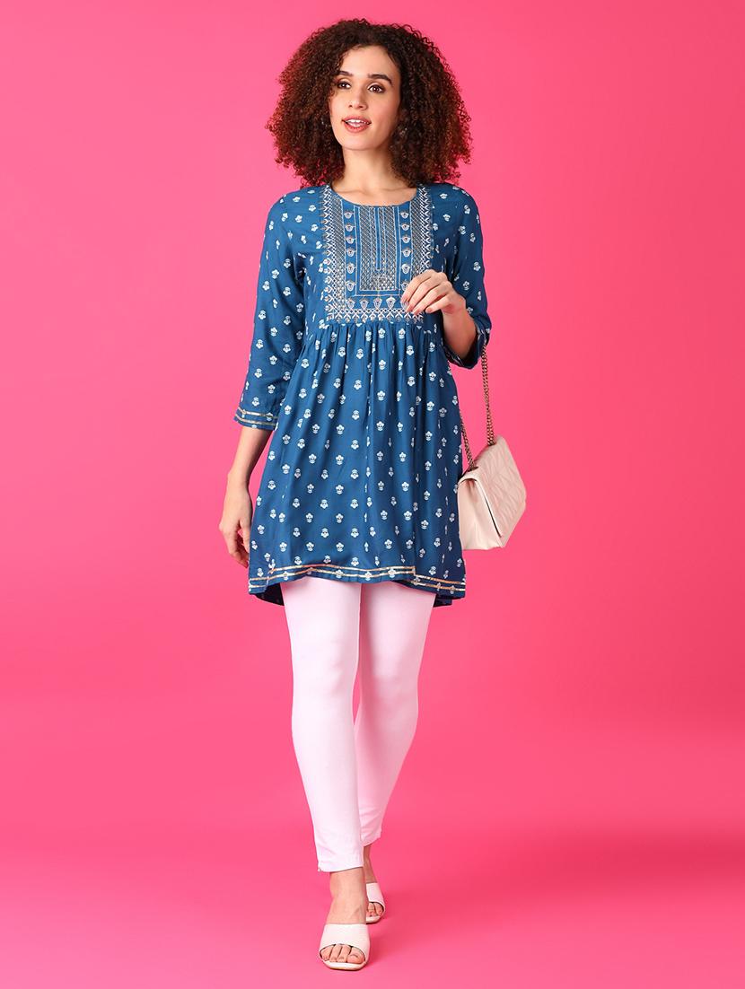women three quarter sleeve flared kurti - 21553374 - Standard Image - 3