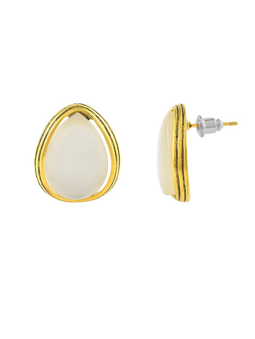 women gold brass studs earrings - 21553781 -  Standard Image - 3