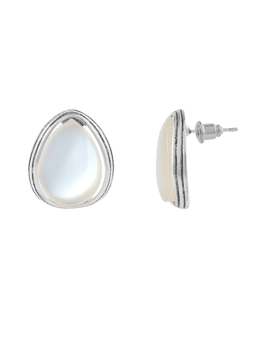 silver brass studs earring - 21553783 - Standard Image - 3