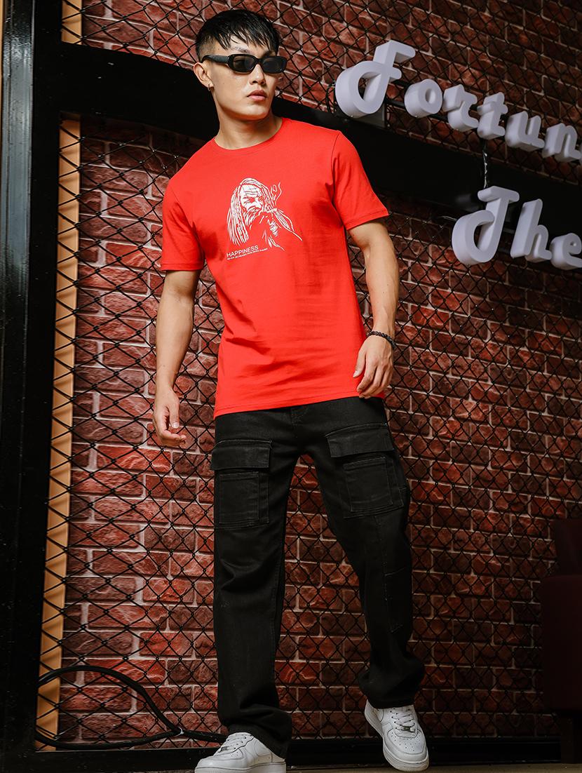 men chest print round neck t-shirt - 21553853 - Standard Image - 3