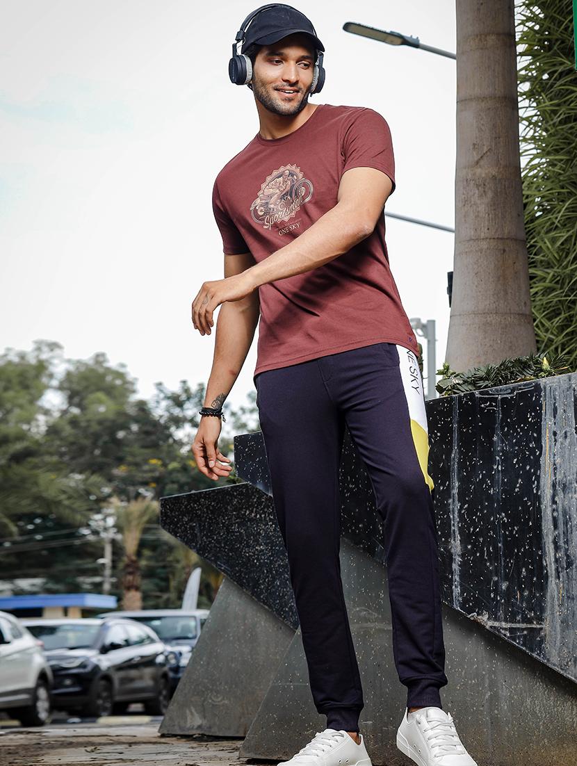 men chest print round neck t-shirt - 21553855 - Standard Image - 3