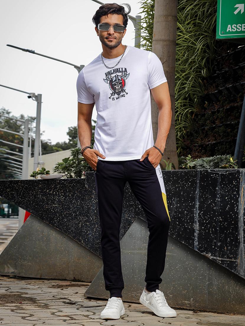 men chest print round neck t-shirt - 21553857 - Standard Image - 3