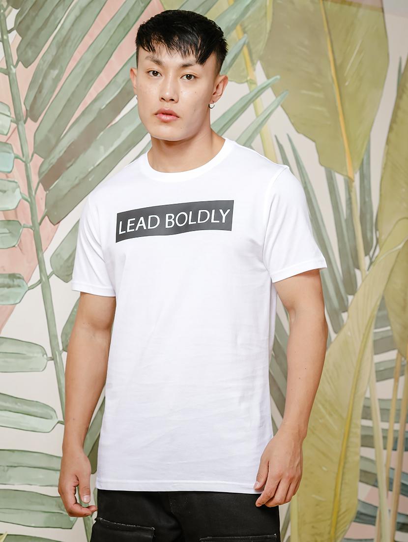 men chest print round neck t-shirt - 21553869 -  Zoom Image - 0