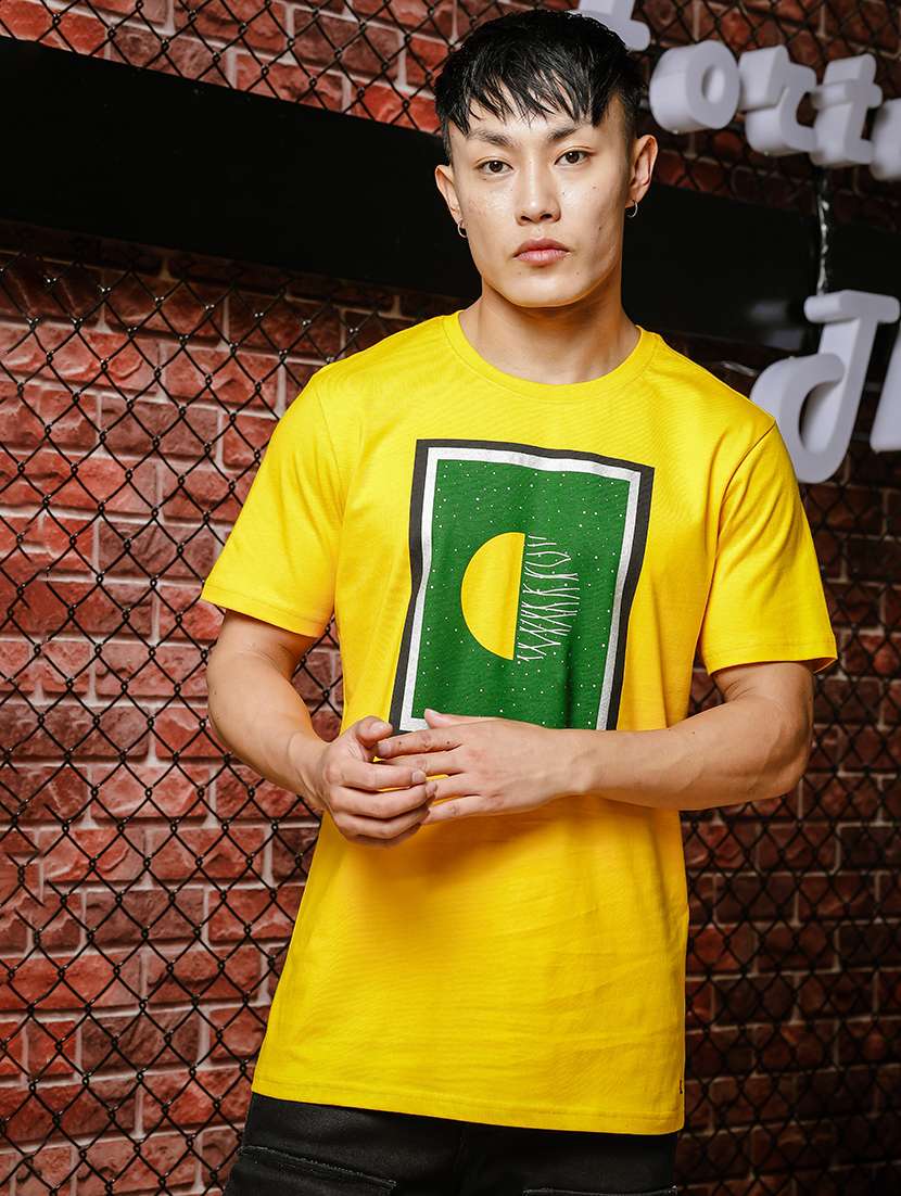 men front print round neck t-shirt - 21553877 - Zoom Image - 0