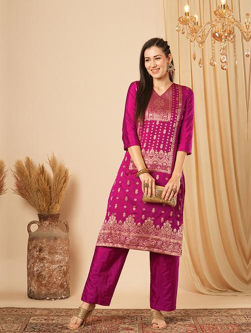 globus women magenta v-neck brocade gold ethnic motifs jaal print straight kurta with elasticated pants festive set - 21554281 - Standard Image - 0
