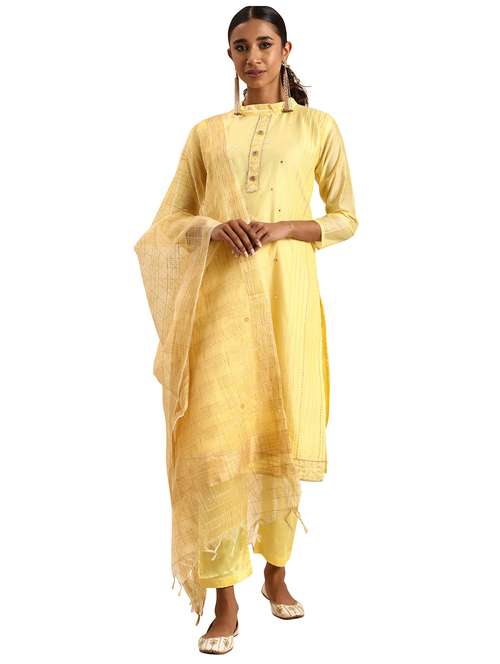 women self design unstitched suits - 21557210 -  Standard Image - 0