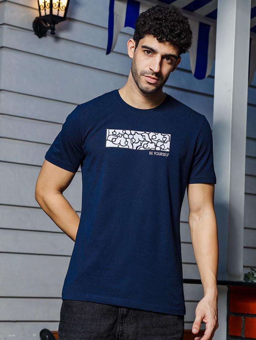men chest print round neck t-shirt - 21557431 - Zoom Image - 0
