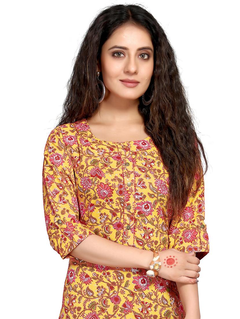 women three quarter sleeve straight kurta - 21557623 - Standard Image - 3