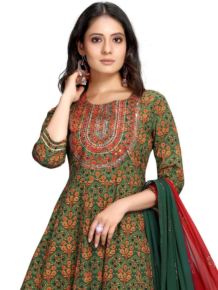 women three quarter sleeve kurta pant with dupatta set - 21558139 -  Standard Image - 3