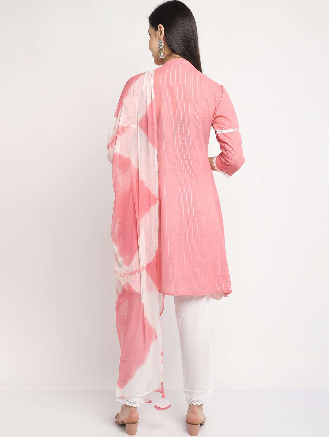 women embroidered kurta pant set with dupatta - 21558297 -  Standard Image - 3